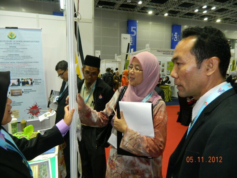 AIN 2012 - 47 AIN 2012 - 47